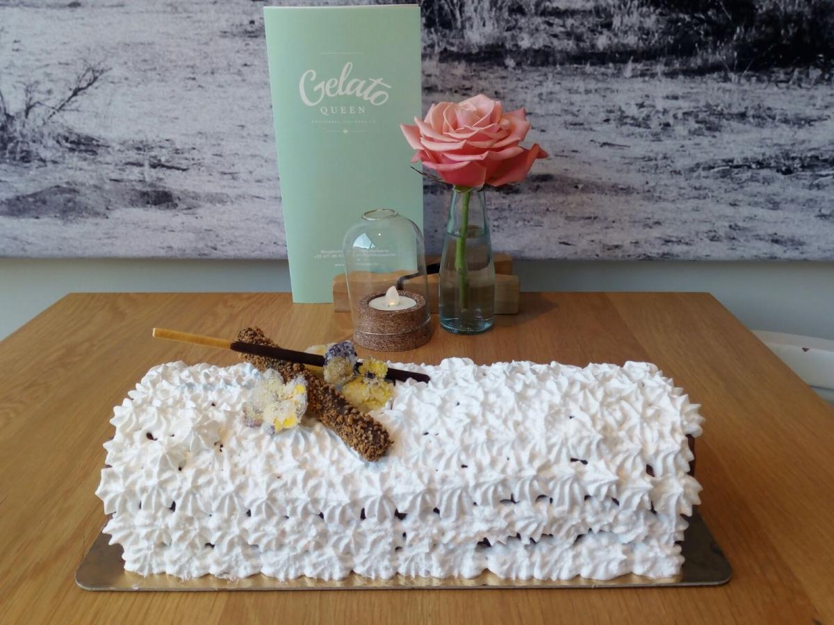 Gelato Queen - Gelato cake